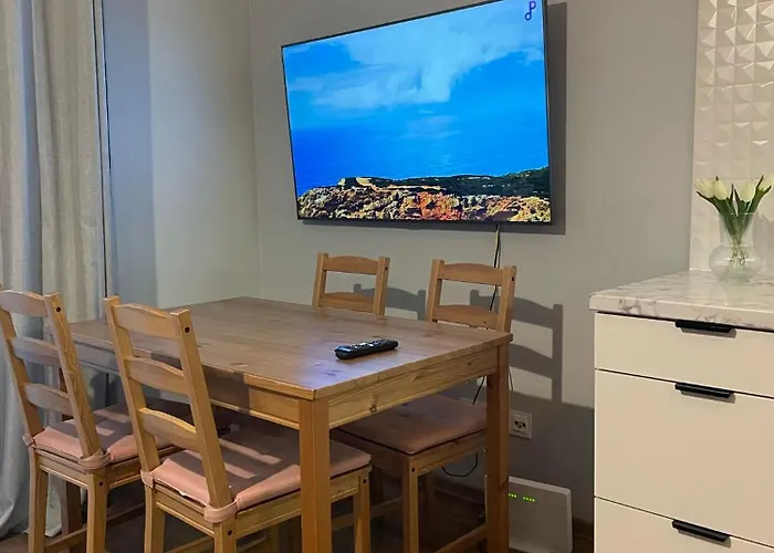 Garbary Retreat With Free Garage Parking! Apartment *